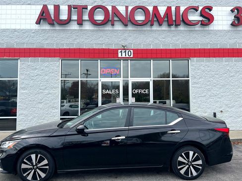 Used 2022 Nissan Altima 2.5 SV image 4