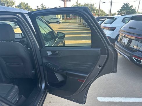 Used 2025 Ford Escape Active FWD image 25