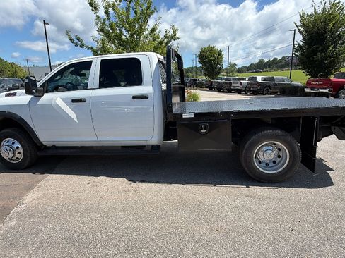 New 2026 RAM 3500 Tradesman AWD/4WD image 11