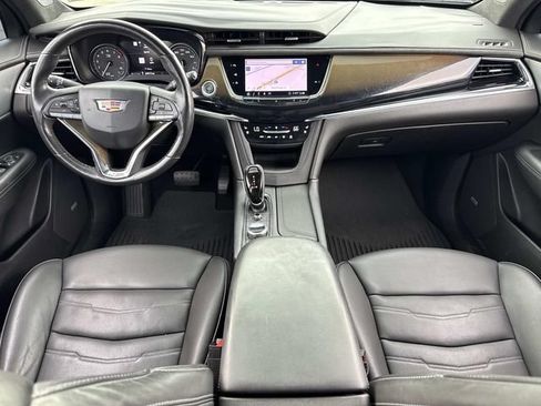Used 2020 Cadillac XT6 Premium Luxury w/ Platinum Package FWD image 16