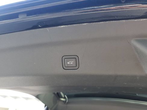 Used 2023 Cadillac Escalade Sport w/ LPO, Floor Liner Package AWD/4WD image 10