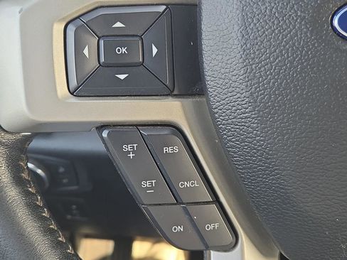 Used 2019 Ford F150 Lariat image 29