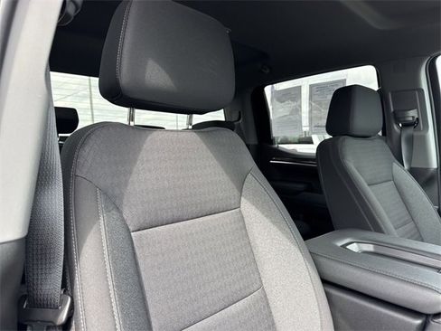 Used 2022 GMC Sierra 1500 SLE w/ X31 Off-Road Package image 23