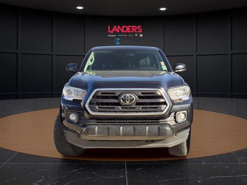 Used 2019 Toyota Tacoma SR5 image 3
