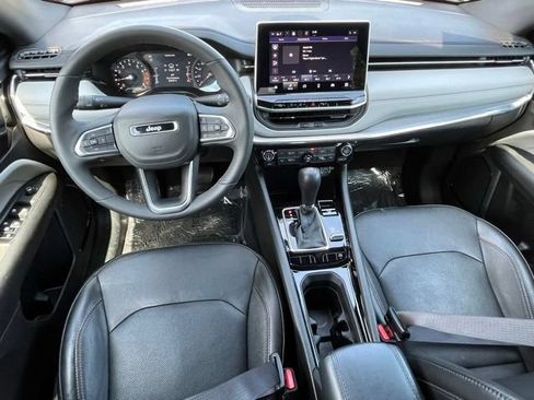 Used 2023 Jeep Compass Limited AWD/4WD image 10