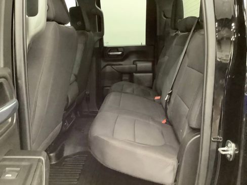 Used 2022 GMC Sierra 2500 Pro w/ Convenience Package image 4