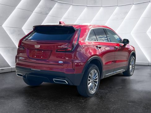 Used 2024 Cadillac XT4 Premium Luxury w/ Cold Weather Package image 6