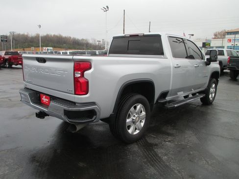 Used 2021 Chevrolet Silverado 2500 LTZ image 4