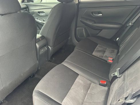 Used 2024 Nissan Sentra SR w/ Lighting Package FWD image 15