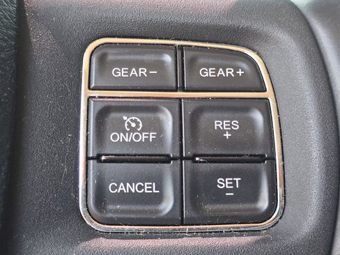 Used 2014 RAM 1500 Outdoorsman image 35