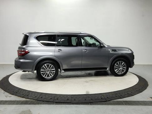 Used 2024 Nissan Armada SL AWD/4WD image 9