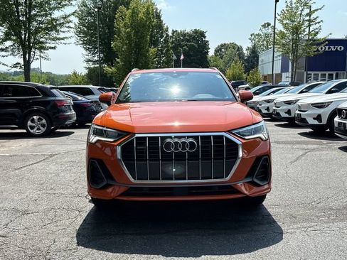 Used 2024 Audi Q3 2.0T Premium Plus AWD/4WD image 2
