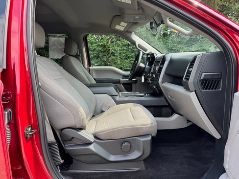 Used 2018 Ford F150 XLT w/ Equipment Group 301A Mid AWD/4WD image 10