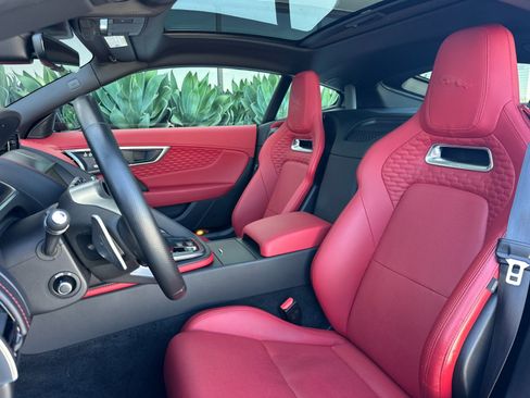 Used 2022 Jaguar F-TYPE R AWD/4WD image 5