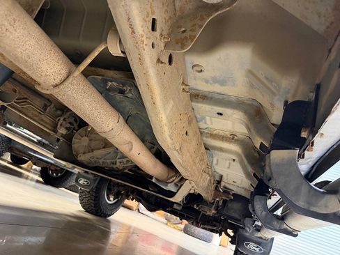 Used 2003 Ford F250 XLT AWD/4WD image 25