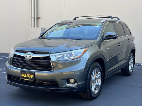 Used 2015 Toyota Highlander Limited image 24