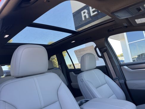 New 2026 GMC Acadia Elevation image 21