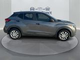 Used 2019 Nissan Kicks S image 4