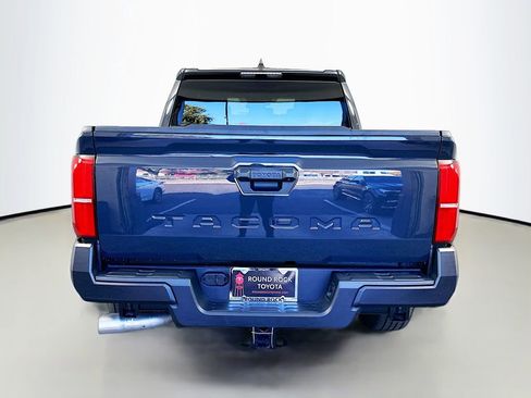 Used 2025 Toyota Tacoma SR image 6