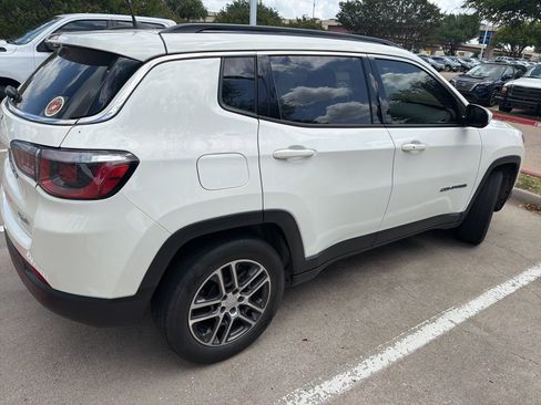 Used 2018 Jeep Compass Latitude w/ Popular Equipment Group image 4