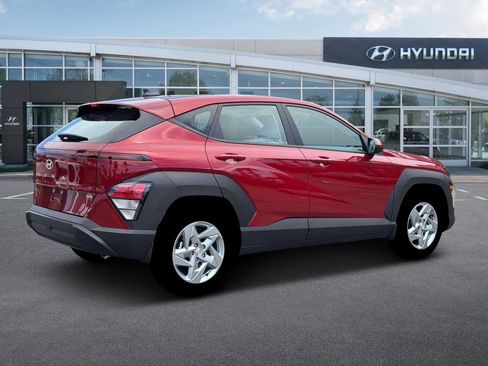 New 2026 Hyundai Kona SE image 8