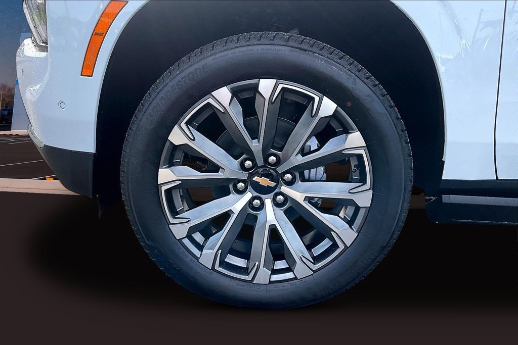 New 2026 Chevrolet Tahoe High Country AWD/4WD image 13