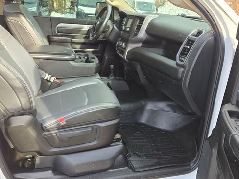 Used 2019 RAM 3500 Tradesman image 6