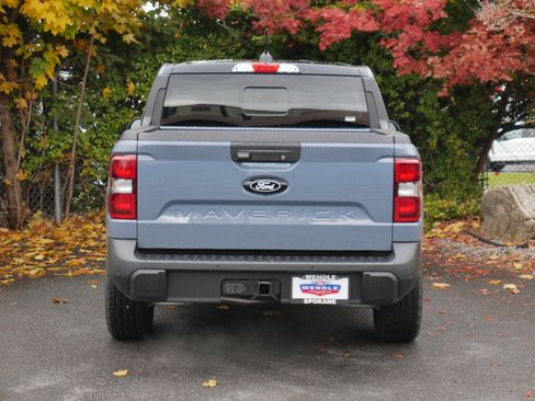 New 2025 Ford Maverick Lariat w/ Black Appearance Package image 21