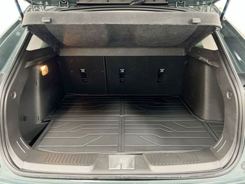 Used 2025 Chevrolet Trax LT w/ LT Convenience Package image 23