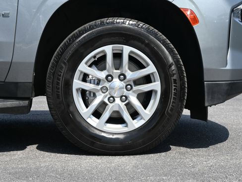 Used 2023 Chevrolet Tahoe LS AWD/4WD image 13
