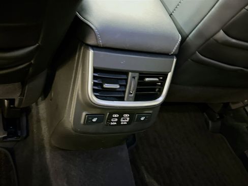 Used 2024 Subaru Outback Limited image 29