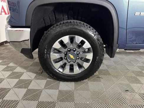 Used 2026 Chevrolet Silverado 2500 LT image 25