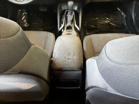 Used 2022 Toyota Corolla LE FWD image 26