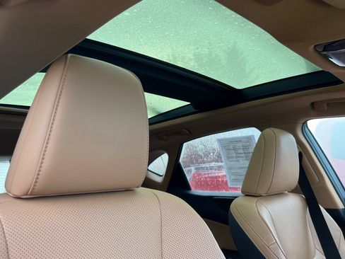 Used 2022 Lexus NX 350h AWD image 14