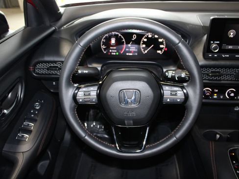 Used 2024 Honda HR-V Sport image 11