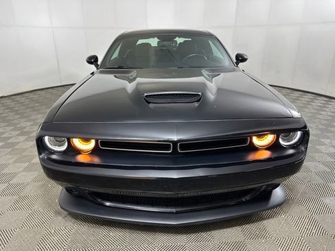 Used 2022 Dodge Challenger GT image 8