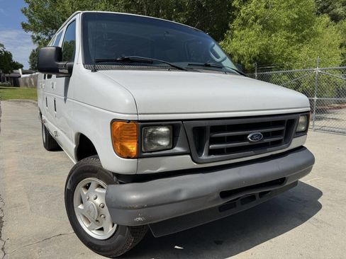 Used 2007 Ford E-150 and Econoline 150 image 3