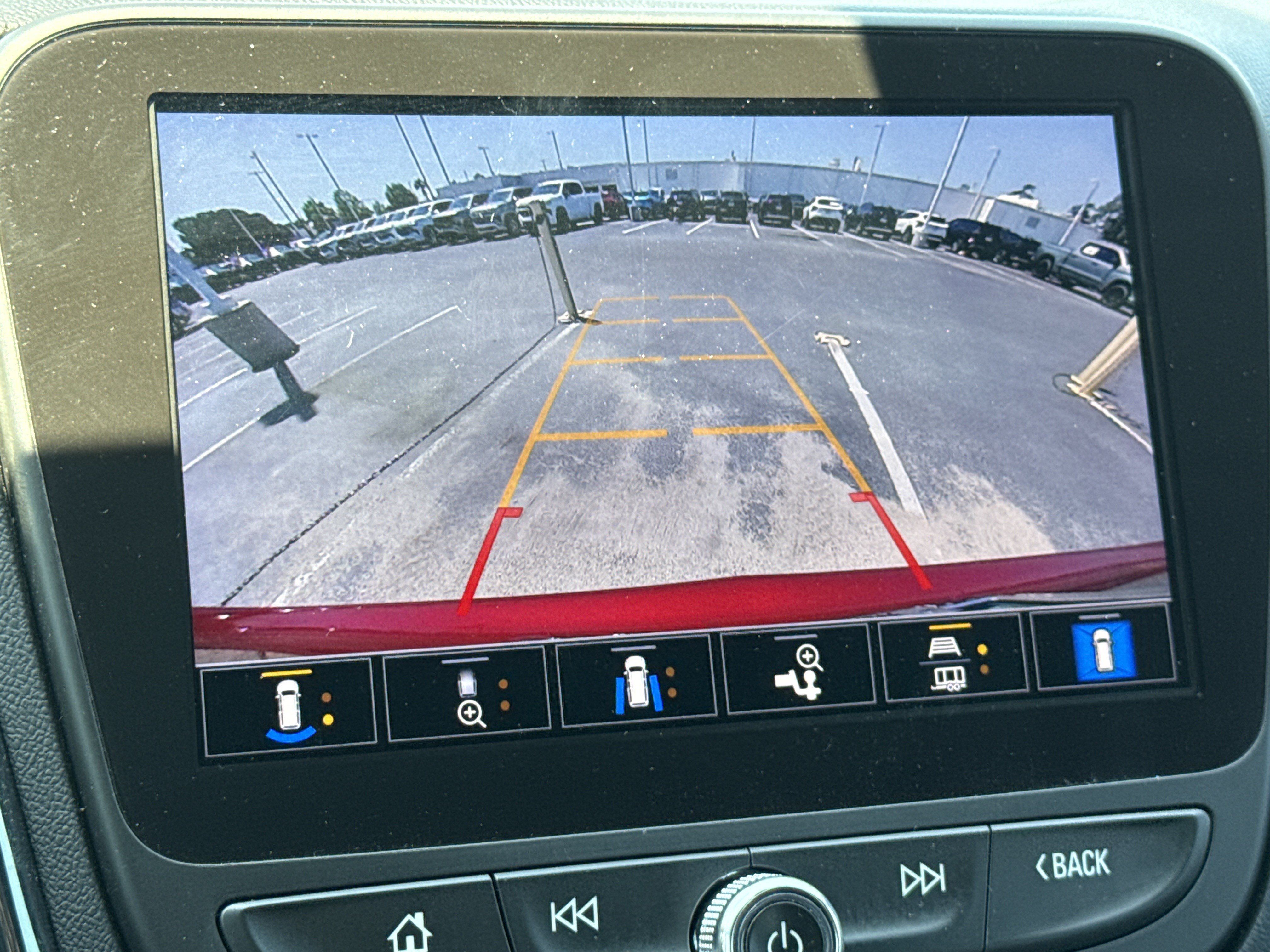 Used 2023 Chevrolet Equinox RS w/ RS Leather Package FWD image 34