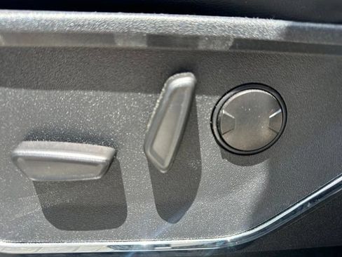 Used 2024 Ford F150 Lariat AWD/4WD image 28