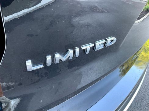 Used 2017 Ford Explorer Limited AWD/4WD image 24