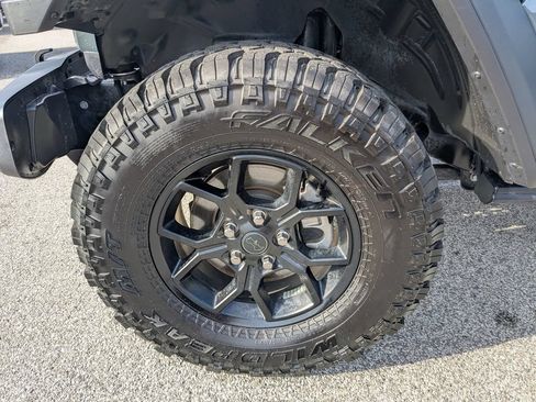 Used 2025 Jeep Wrangler Unlimited Sport AWD/4WD image 16