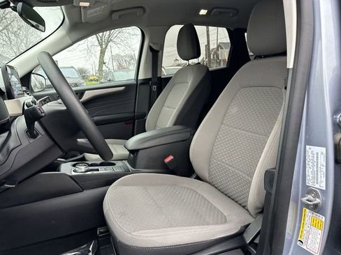 Used 2022 Ford Escape SE image 15