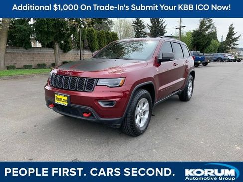 Used 2020 Jeep Grand Cherokee Trailhawk w/ Premium Lighting Group AWD/4WD image 1
