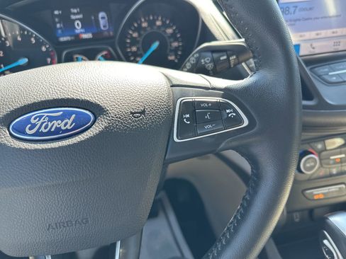 Used 2019 Ford Escape SEL image 49