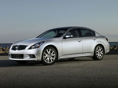 Used 2013 INFINITI G37 X w/ Premium Pkg