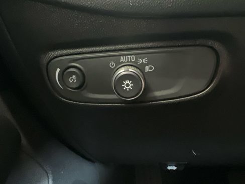 Used 2022 Chevrolet Equinox RS AWD/4WD image 24