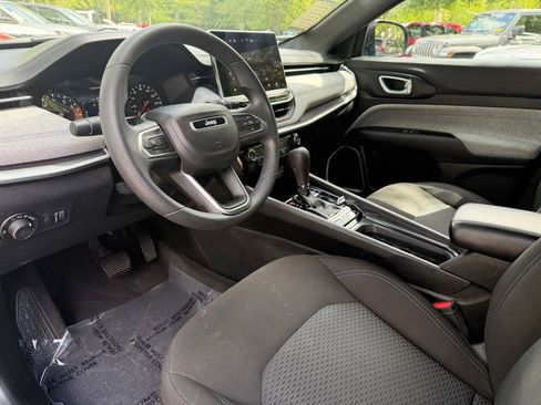 Used 2023 Jeep Compass Sport AWD/4WD image 19