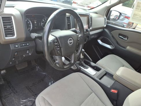 Used 2023 Nissan Frontier SV w/ SV Convenience Package image 19