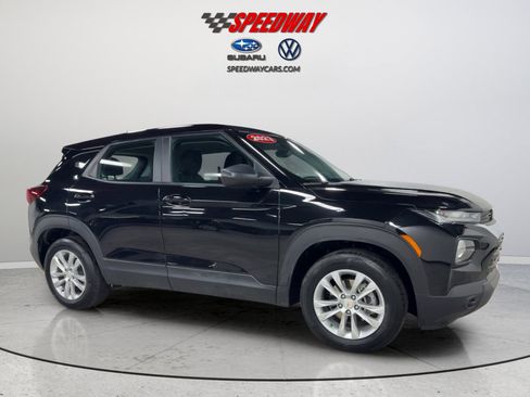 Used 2023 Chevrolet TrailBlazer LS FWD image 13