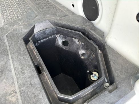 Used 2019 Nissan Titan S image 11